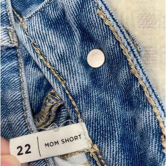 Pacsun Daisy Mom Jean Shorts - Picture 3 of 3